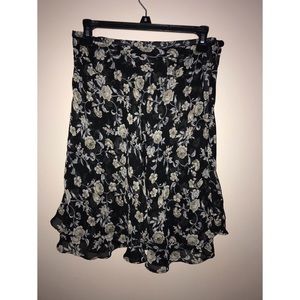 Vintage Express Black/Gray Floral Skirt Size Small